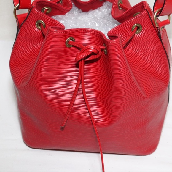 ❤️💯Authentic LOuis Vuitton Red Epi Leather Petit Noe ❤️ - Picture 2 of 16